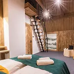 Goralska Dolina Jacuzzi & Sauna Alpesi faház