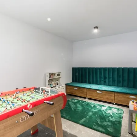 Goralska Dolina Jacuzzi & Sauna 扎科帕内